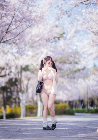 美丽小蜜桃在线_BD超清在线观看