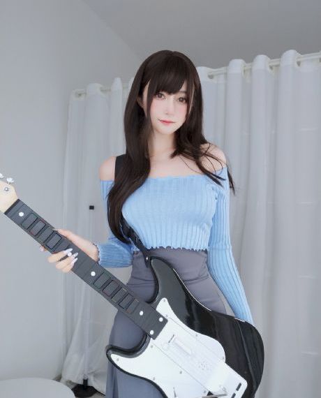 翁房中春意浓王易婉艳图片_电影免费观看
